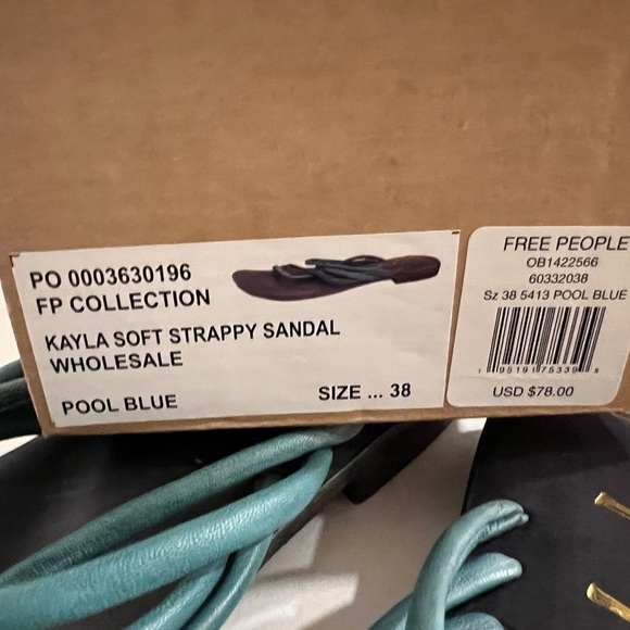 Free People Kayla Soft Strappy Sandals Flats Pool Blue Leather EU 39 US 9 - Picture 4 of 5